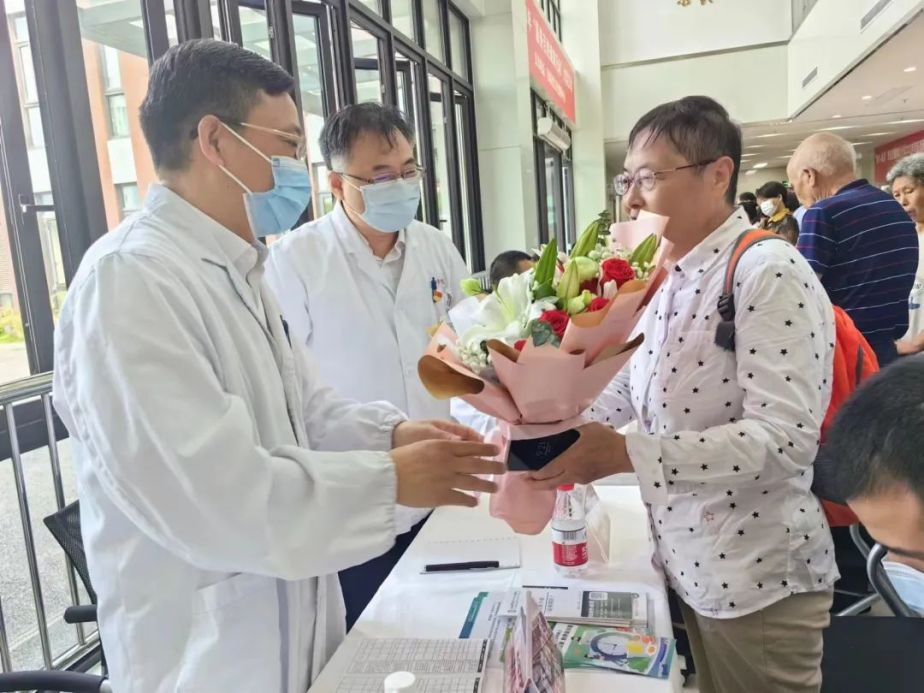 浦東啟動首個腎病腹透健康咨詢服務 優(yōu)質醫(yī)療資源下沉社區(qū)，惠及居民健康